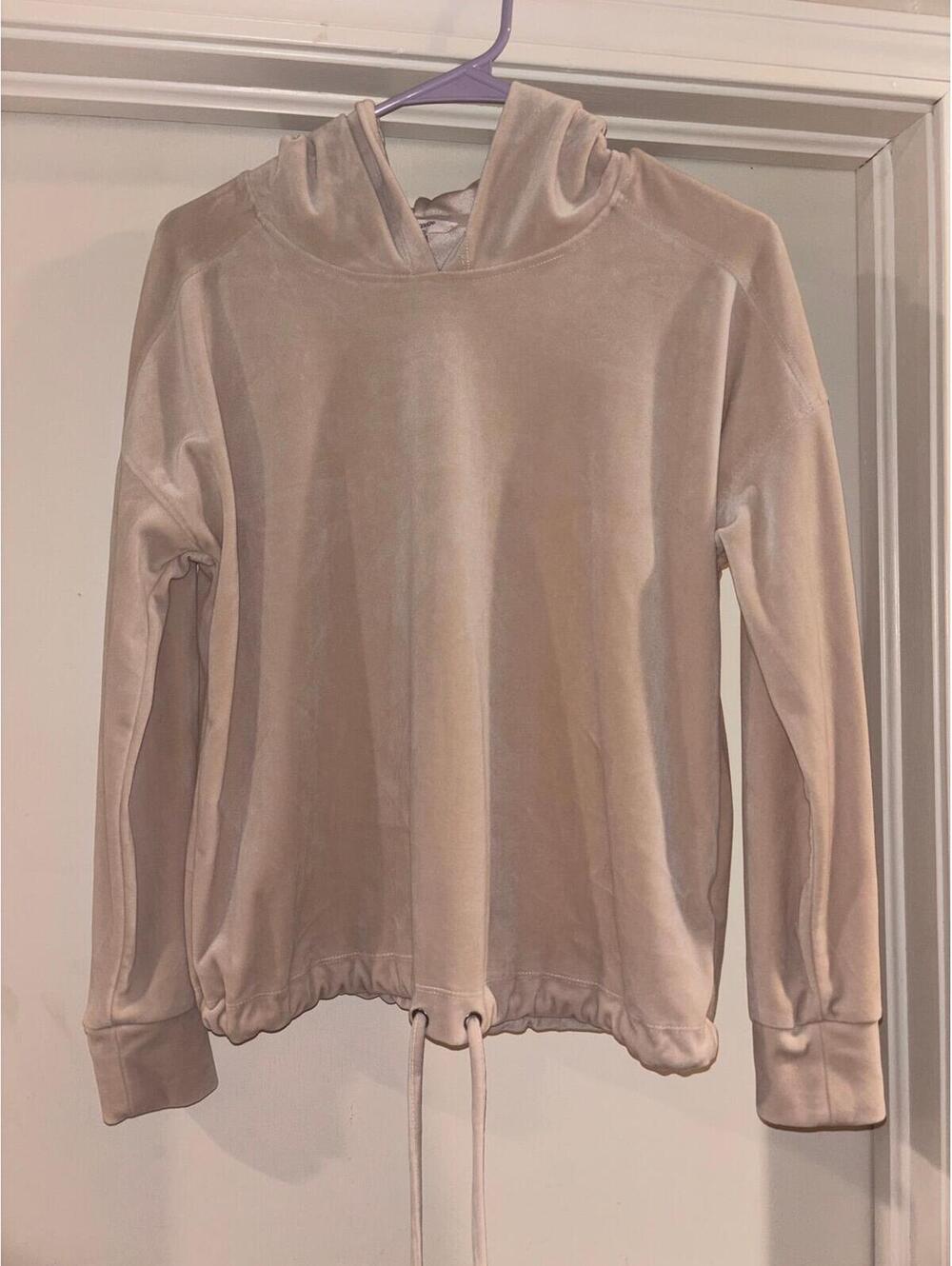 Cable & Gauge Studio Velour Drawstring Hoodie Small